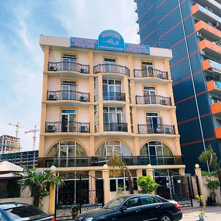 Hotel Eurasia Batumi Bagian luar foto