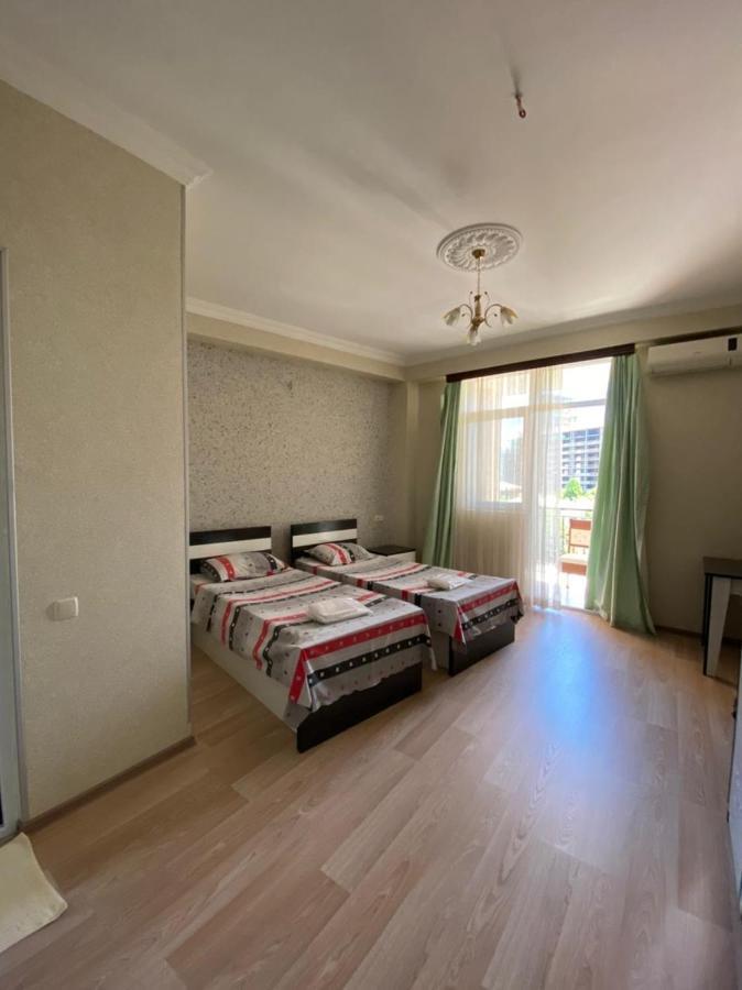 Hotel Eurasia Batumi Bagian luar foto