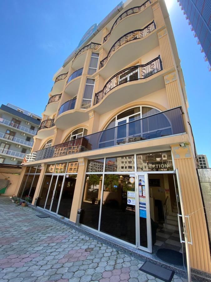 Hotel Eurasia Batumi Bagian luar foto