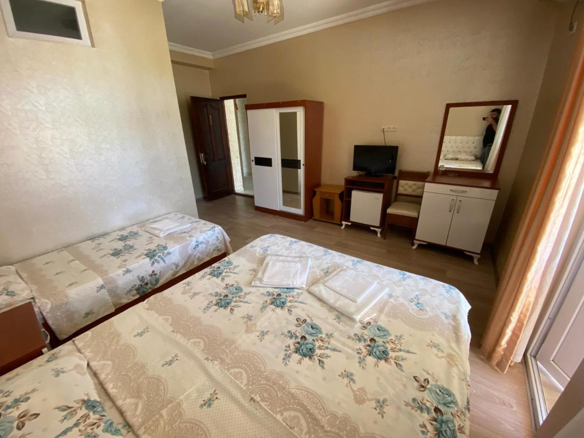 Hotel Eurasia Batumi Bagian luar foto