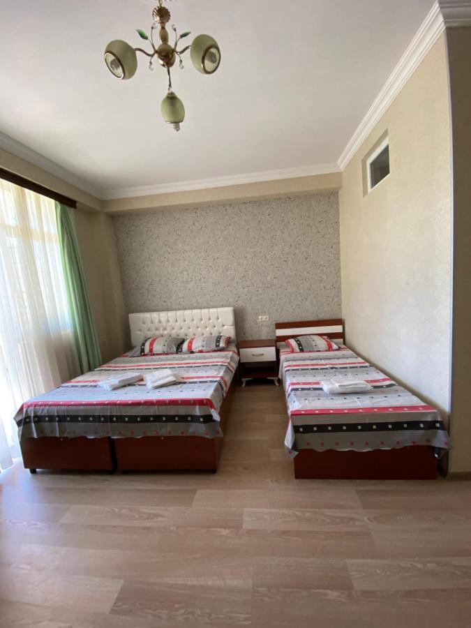 Hotel Eurasia Batumi Bagian luar foto