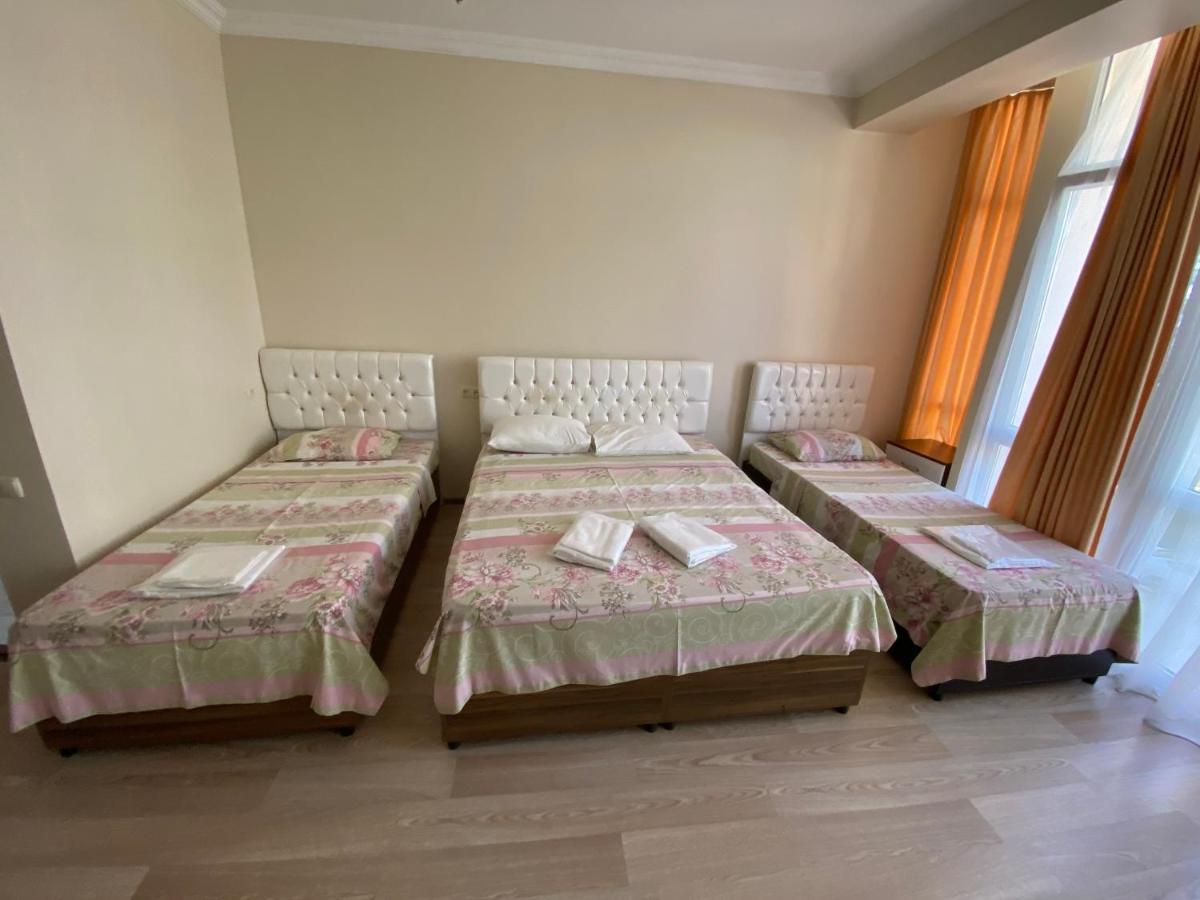 Hotel Eurasia Batumi Bagian luar foto