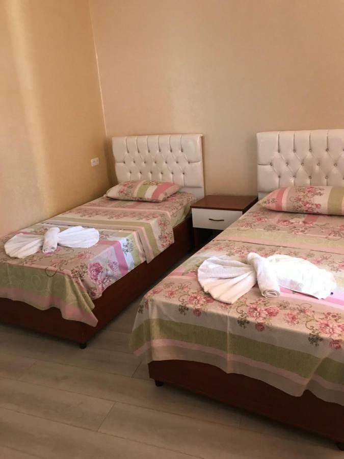 Hotel Eurasia Batumi Bagian luar foto